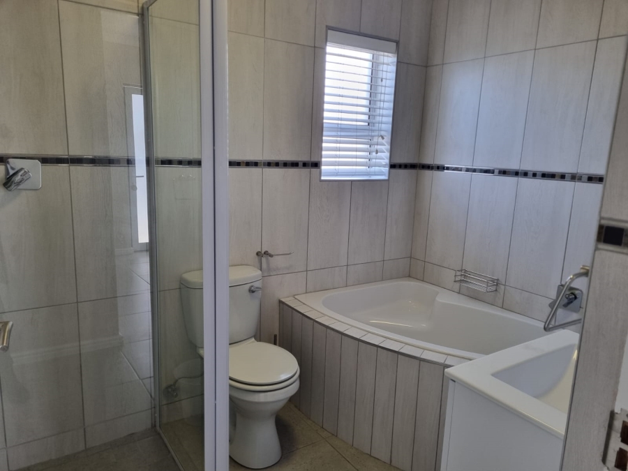 To Let 2 Bedroom Property for Rent in Voorbaai Western Cape